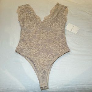 LACE BODY SUIT